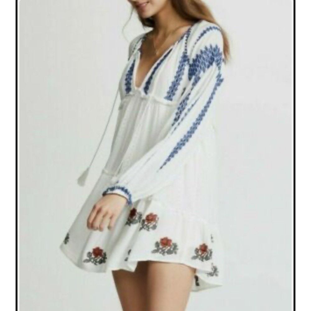 FREE PEOPLE Wild Horses Embroidered Ivory Loose Fit Mini Dress EUC - Picture 2 of 9